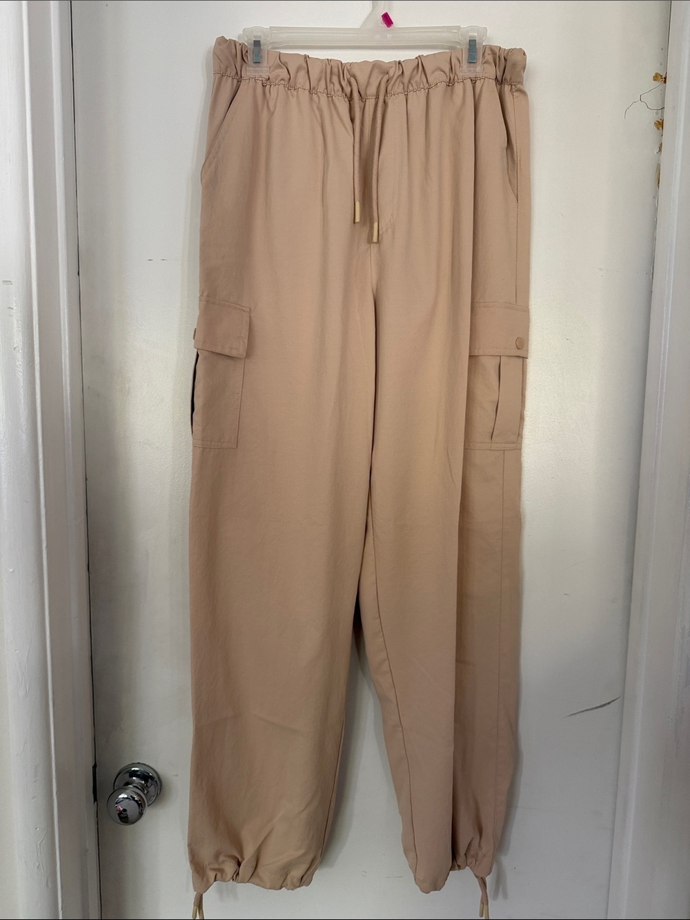 Uniqlo Beige Drawstring Cargo Jogger Pants